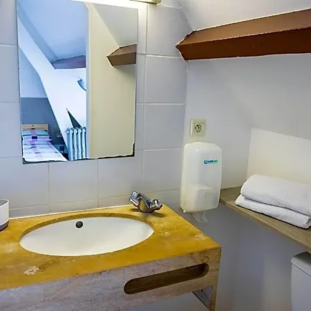 La Chaumiere *